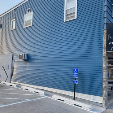 St. Paul: Car crashes into Fusion Salon on Snelling Avenue