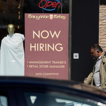 US unemployment ticked down, hovering at historically low levels