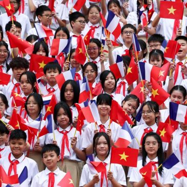 Vietnam scraps 2-child policy as aging threatens economic growth