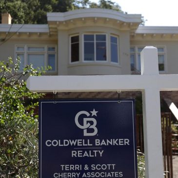 US home sales fall in June as prices soar to new heights