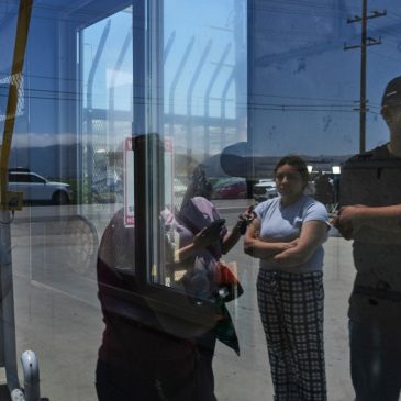 Judge orders Trump administration to halt indiscriminate immigration stops, arrests in California