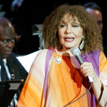 Singer Cleo Laine, regarded as Britain’s greatest jazz voice, dies at 97