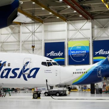 Alaska Airlines resumes operations after tech outage grounds all flights