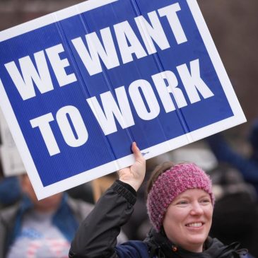 US applications for jobless benefits inch up for the first time in 7 weeks, but layoffs remain low
