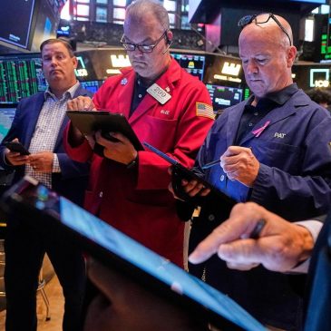 Wall Street points toward gains before the opening bell and another busy week of corporate earnings