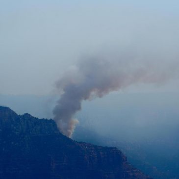 Fire crews along Grand Canyon are trying to save cabins after loss of historic lodge