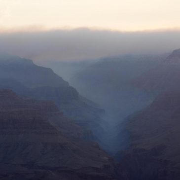 Grand Canyon blaze shows how managing a fire can go suddenly sideways