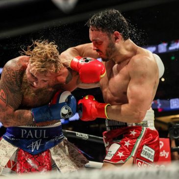 Mexican boxer Julio César Chávez Jr. was arrested and will be deported, federal officials say
