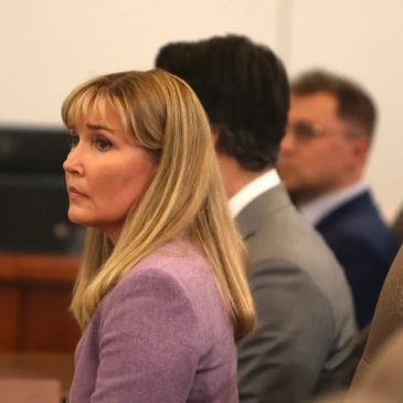 State Sen. Nicole Mitchell resigns from office after felony convictions
