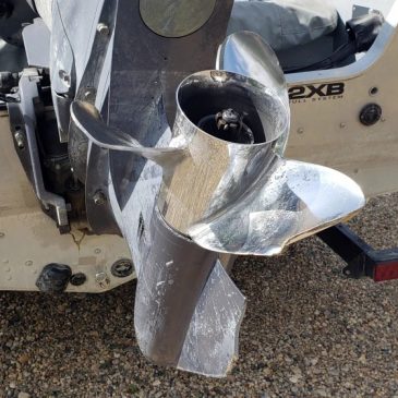 Hitting a rock brings Manitoba fishing trip to a grinding halt