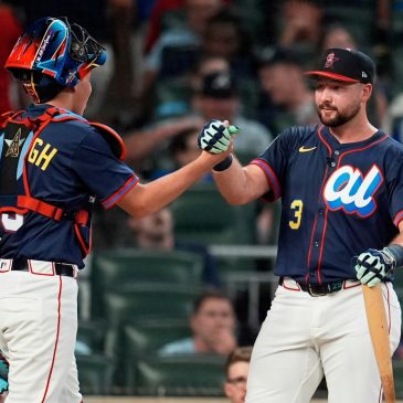 Raleigh becomes first catcher to win Home Run Derby as Buxton falls in semis