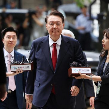 South Korean court approves new arrest of former President Yoon Suk Yeol over martial law decree