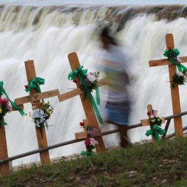 The search for missing of catastrophic flooding in Texas will resume after pausing due to rain