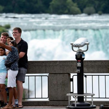 Teens, screens, time pressure and other challenges to navigate on a family road trip