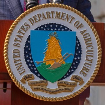 Trump’s USDA to scatter half its Washington staff to field offices. Critics see a ploy to cut jobs