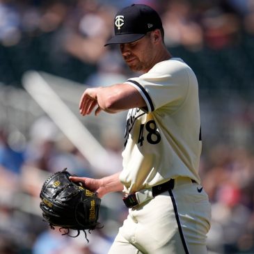Twins come back twice but fall to Rays in series finale