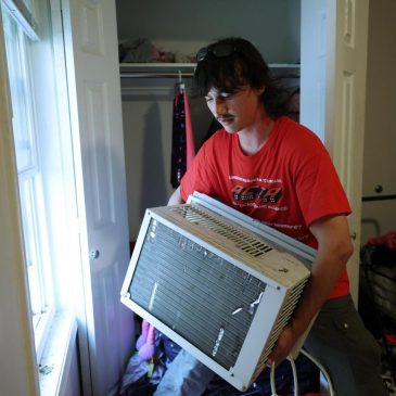 Free air conditioner programs help amid life-threatening heat