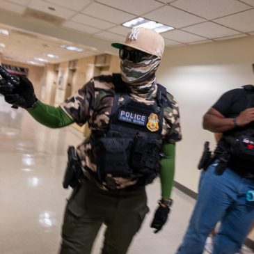 ICE has a new courthouse tactic: Get immigrants’ cases tossed, then arrest them outside
