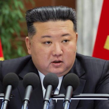 North Korea’s Kim will meet with Xi and Putin at Chinese military parade
