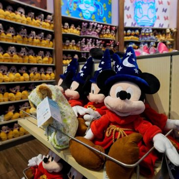 Disney’s 3Q profit climbs as it sees strength at domestic parks, adds streaming subscribers