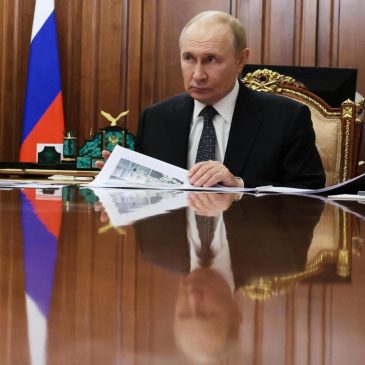 Russian forces break into another region of Ukraine with peace efforts stuck