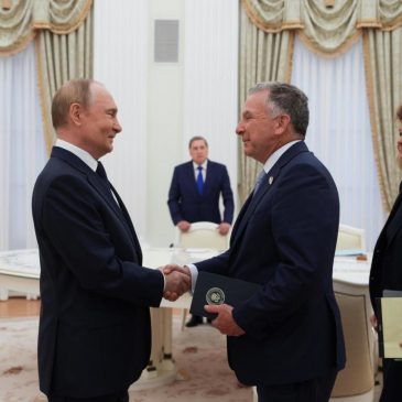 Trump’s envoy meets Putin ahead of Russia-Ukraine peace deadline, the Kremlin says