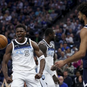 Who do the Timberwolves play in the preseason?