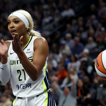 Lynx acquire defensive demon DiJonai Carrington in deal with Dallas