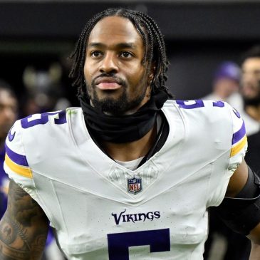 Vikings trade cornerback Mekhi Blackmon to Colts