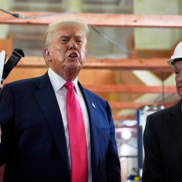 Trump calls on Federal Reserve board to wrest full control of central bank from Fed Chair Powell