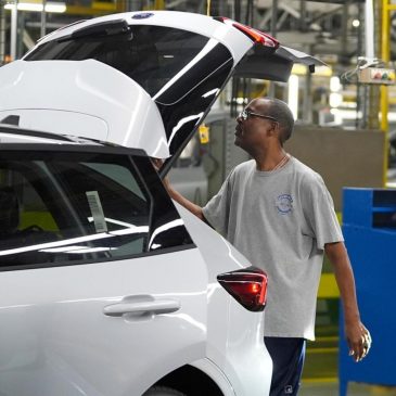US producer prices surge in July as Trump tariffs push costs higher