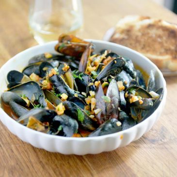 Gretchen’s table: Steamed mussels get bite from ‘nduja, a soft and spicy sausage from Southern Italy