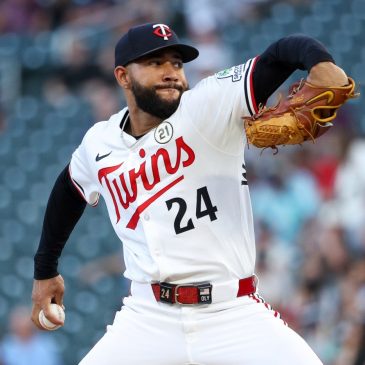 Simeon Woods Richardson, Austin Martin shine as Twins beat Yankees