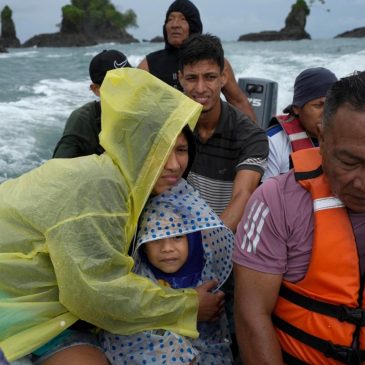 Venezuelans in ‘reverse migration’ pushed to new perils in effort to return home