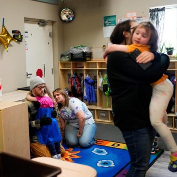 Starting school can be hard for young kids. Here’s how to help with separation anxiety