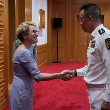 US lawmakers visiting China seek to improve military cooperation
