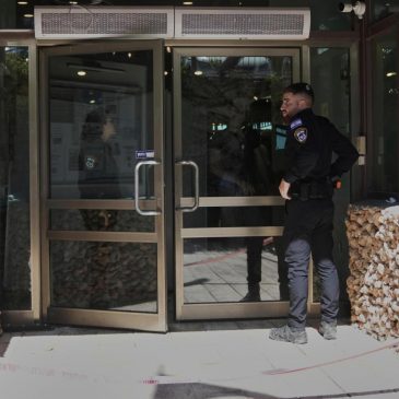 2 people are stabbed by Palestinian employee at a hotel outside Jerusalem
