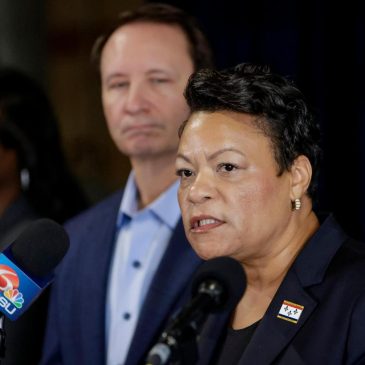 New Orleans mayor to appear in court on corruption charges tied to alleged affair