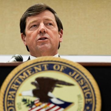 US Justice Department official ordered to drop inquiry into Sandy Hook lawsuit against Alex Jones