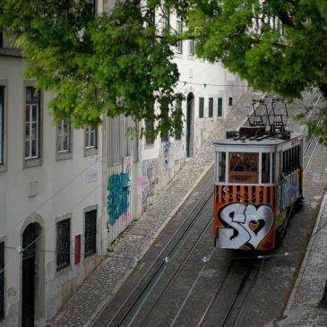 What to know about the streetcar derailment in Lisbon