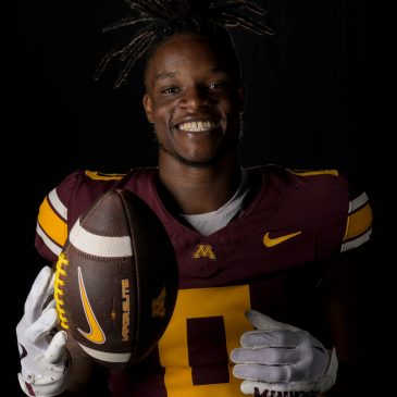Get to know Gophers wideout Le’Meke Brockington