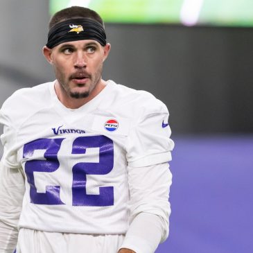 Harrison Smith and Christian Darrisaw miss practice. Will either play for the Vikings on Monday Night Football?