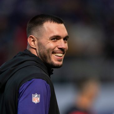Harrison Smith and Christian Darrisaw active for Vikings against Bengals