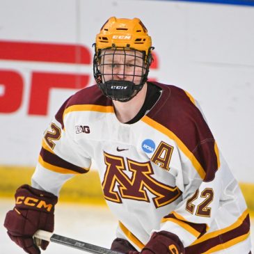 Gophers Hockey: Cal Thomas emerges from his shell in captain role