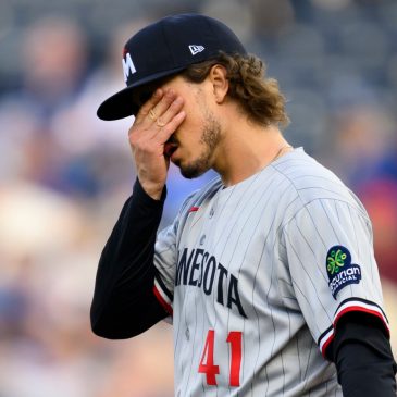 Twins Report: Ryan shelled in shortest outing since last August