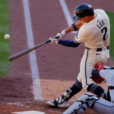Twins close out home slate with a win over Guardians