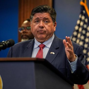 Chicago prepares for an influx of National Guard troops and immigration agents