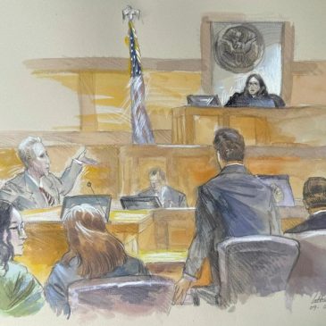 Man accused of trying to assassinate Trump apologizes to potential jurors