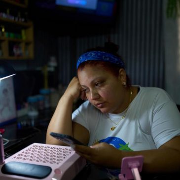 Deported Venezuelan mothers ask Melania Trump to help reunite them with their children