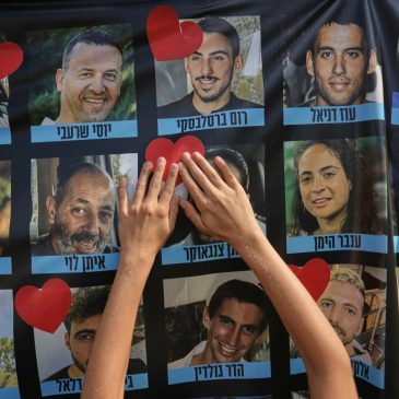 Living hostages and Palestinian prisoners are released as part of ceasefire in Gaza